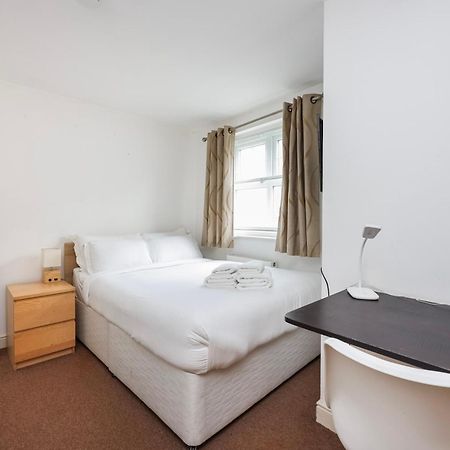 Vibrant Clapham Double Bedroom Londres Exterior foto